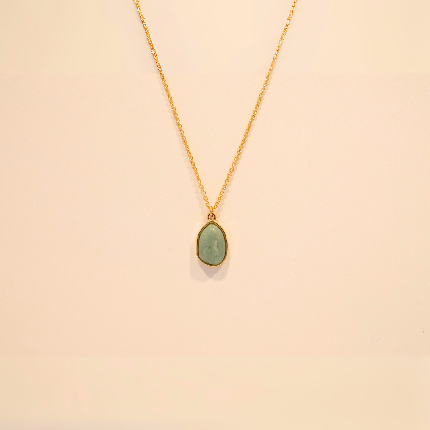 Majestic Glow Necklace